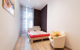 Standard Apartment By Hi5 - West End Center
